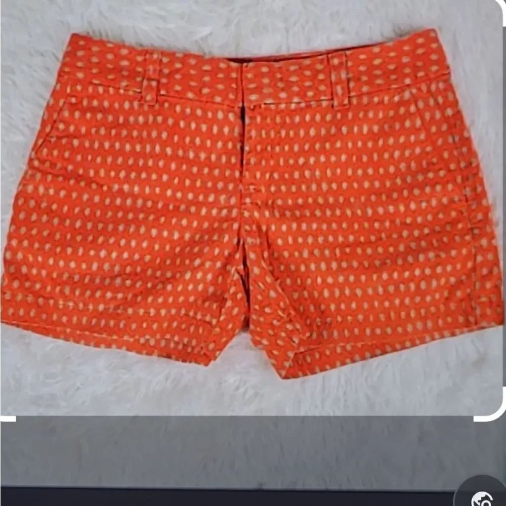 BRAND NEW NEW YORK & COMPANY SHORTS